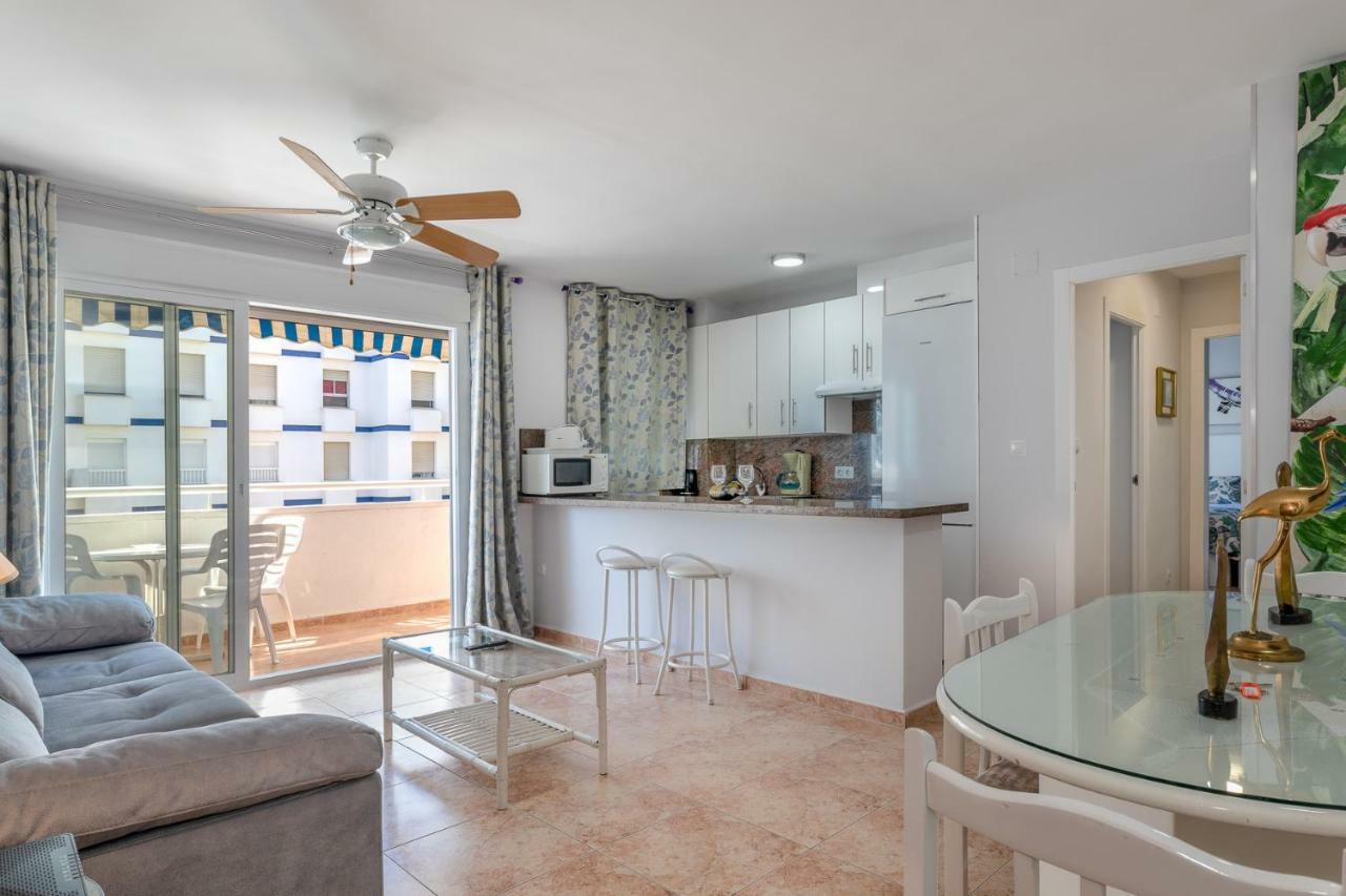 Apartamento Al Lado De La Playa เบนัลมาเดนา ภายนอก รูปภาพ