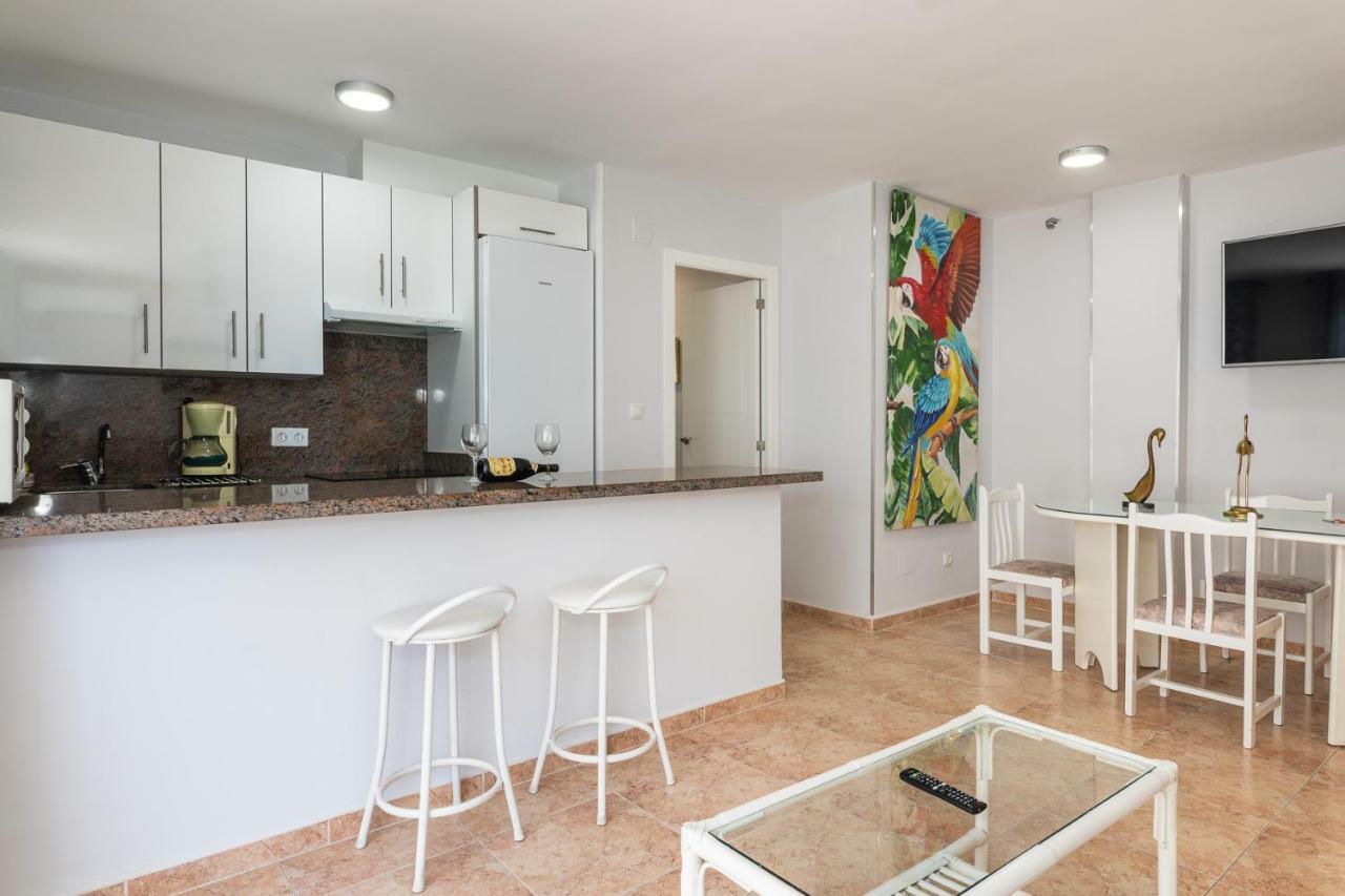 Apartamento Al Lado De La Playa เบนัลมาเดนา ภายนอก รูปภาพ